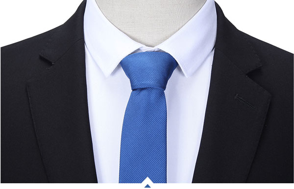 兩粒扣修身版正裝定做西服衣領細節特寫圖