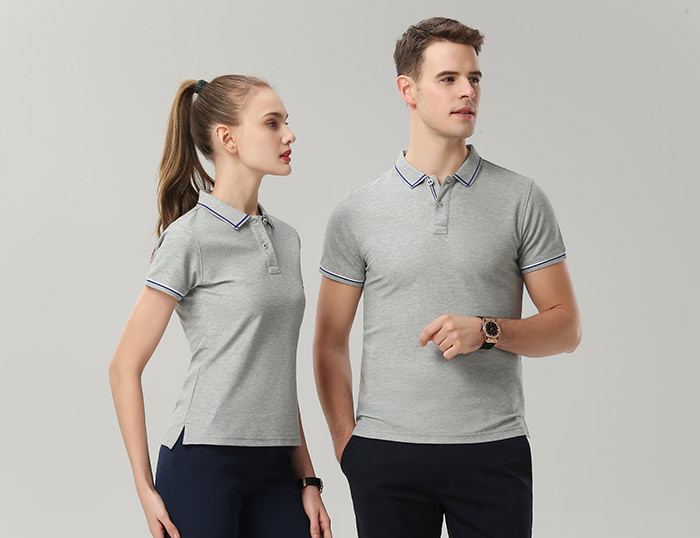 1898號時尚翻領(lǐng)短袖POLO衫定制之花灰色模特展示圖